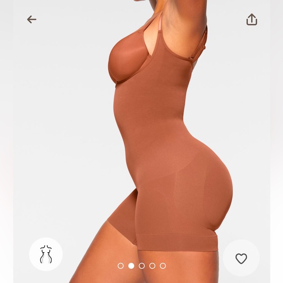 SKIMS Seamless Sculpt Open Bust Shortie Bodysuit - Picture 2 of 4